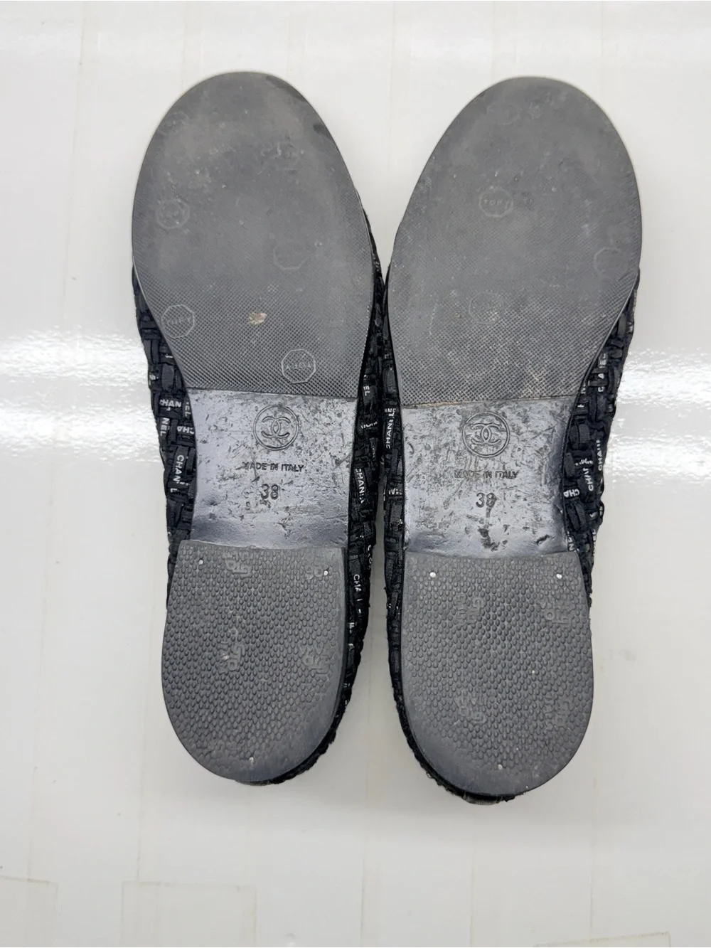 CHANEL 100% authentic